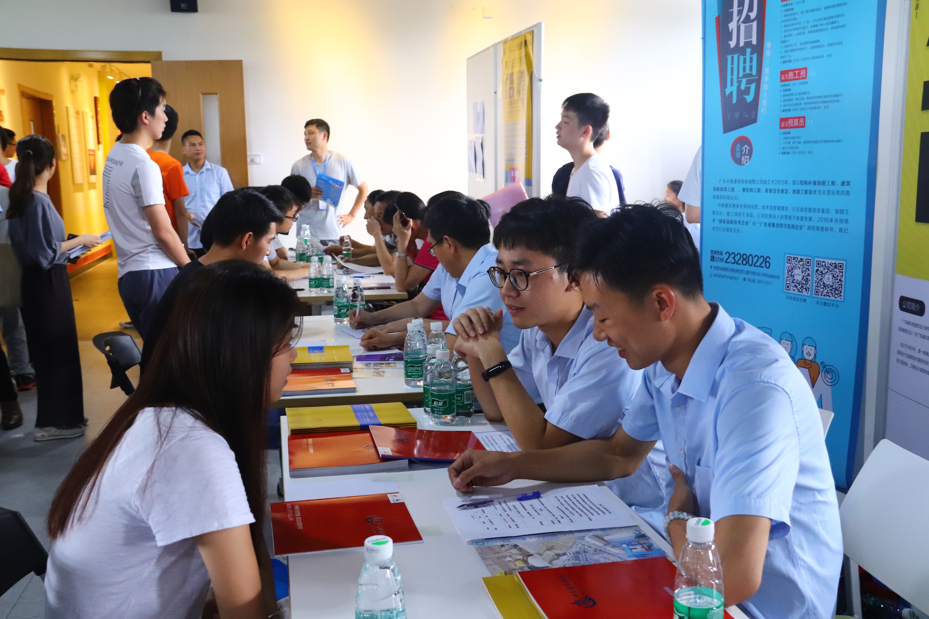 D:\环建学工2019.6\【宣传工作】\【新闻稿】\1 公司动态\建筑工程系2016级实习招聘会新闻稿v1\照片\微信图片_20190706125040.jpg